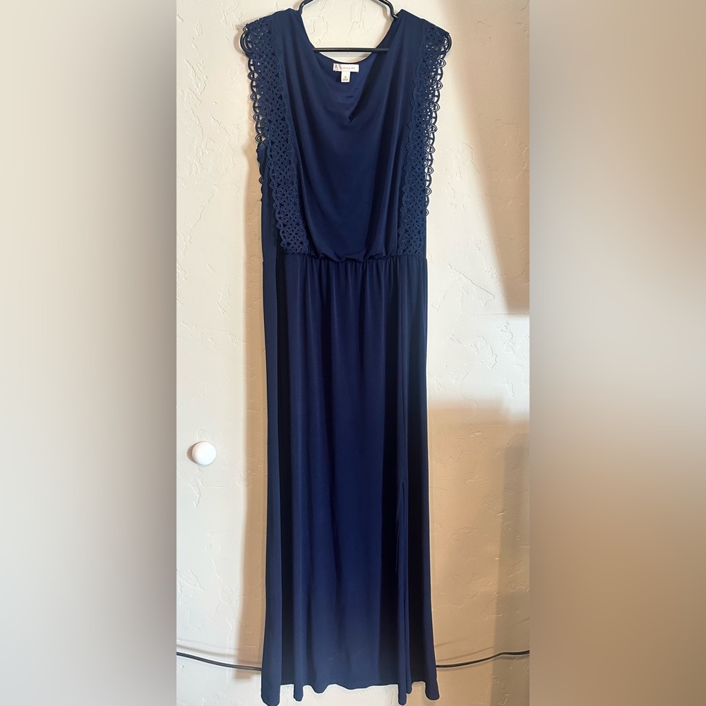 Like new beautiful blue dress